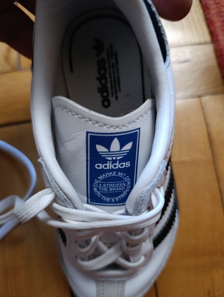 Кросівки Adidas Дитячі .  Оригінал.