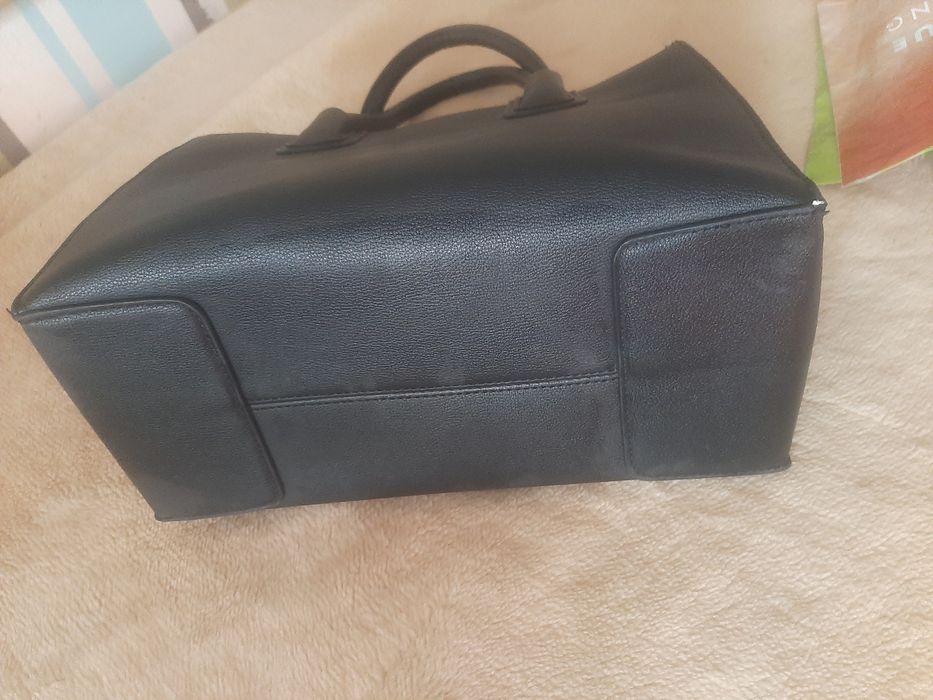 Сумка cross-body чорний колір