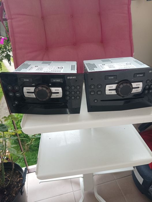 Radio CD samochodowe