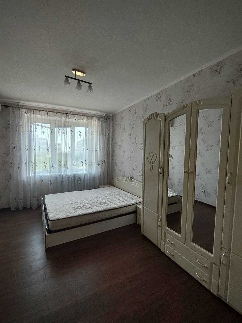 продам 2 комн на Ак.Заболотного ЖК Микромегас