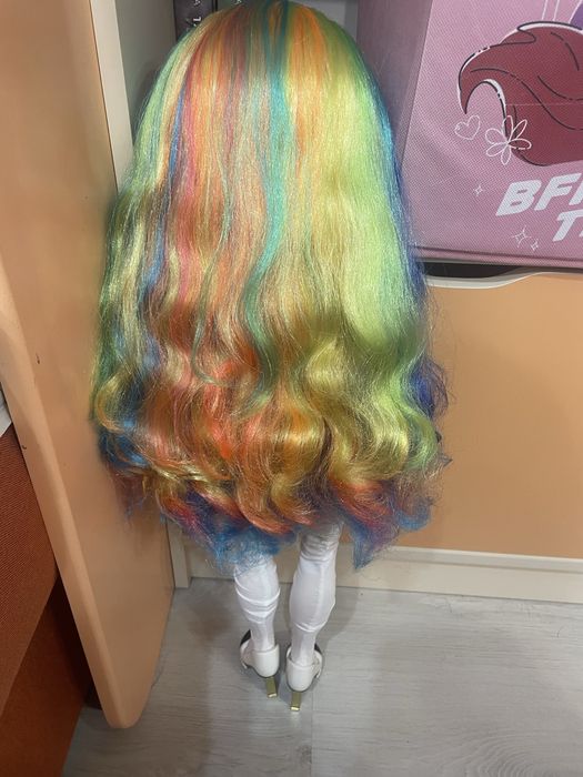 Велика лялька Rainbow high