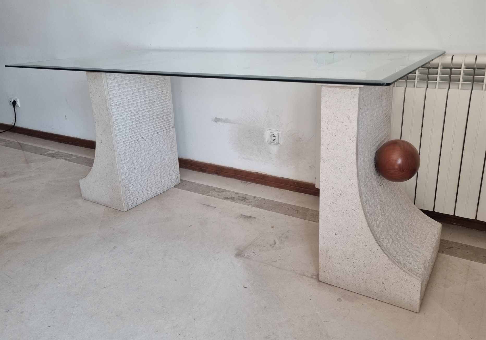 Mesa pés em Mármore
