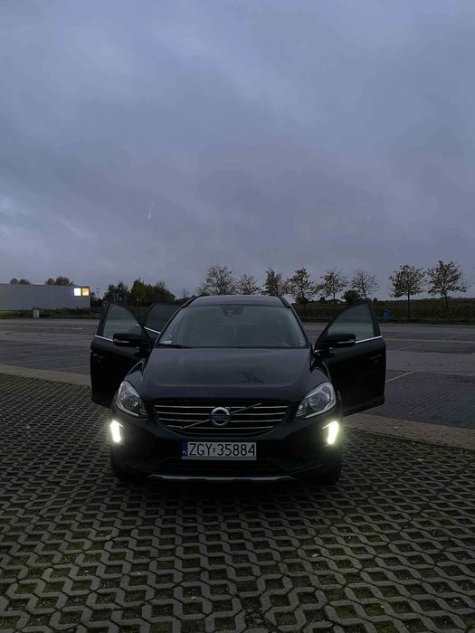 Volvo XC 60 VOLVO XC60 D4 R-Design Polecam,Możliwa Zamiana na tańsze