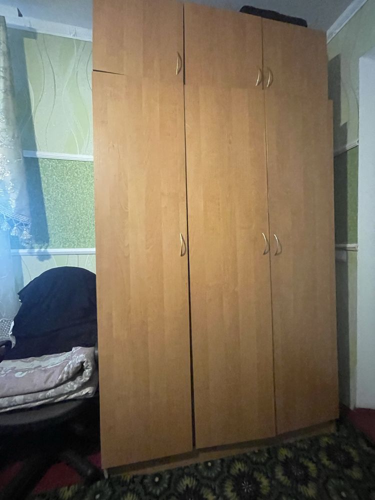 Шкаф шафа продам.