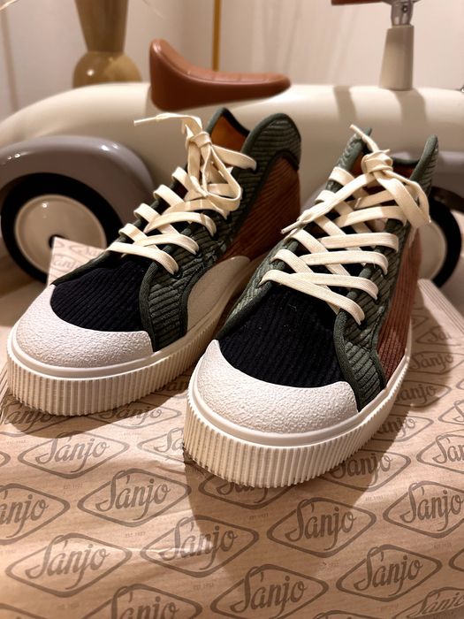 Ténis Sanjo multicolor em perfeito estado, tamanho 44