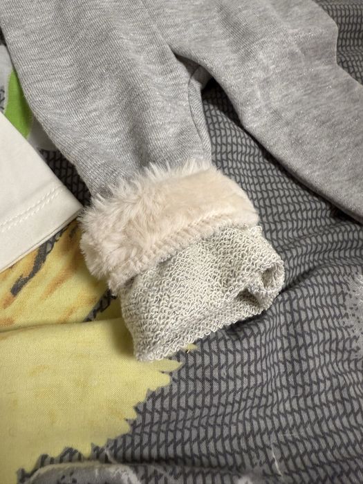 Дитячий комплект одягу з кофтинки і штанів від бренду Hippib 6 місяців