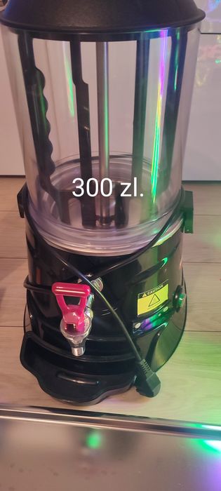 Sprzęt i wyposażenie kawiarni:

Mikser do shake’ów

Zlew gastronomiczn