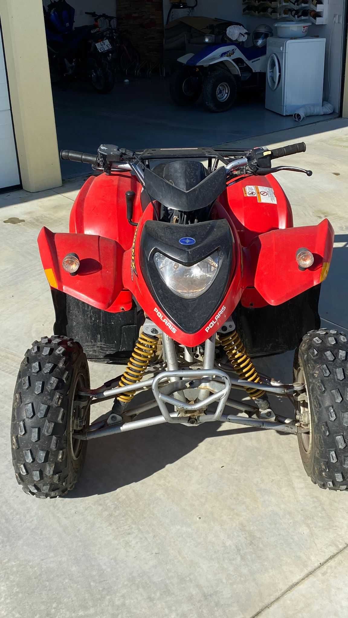 Vendo MOTO 4 POLARIS - Phoenix