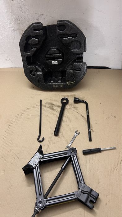 Домкрат Kia Niro,Hyundai Kona