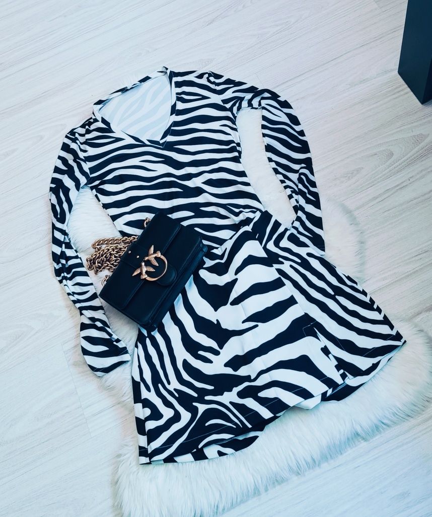Komplet zestaw set La Milla body spódniczko spodenki zebra