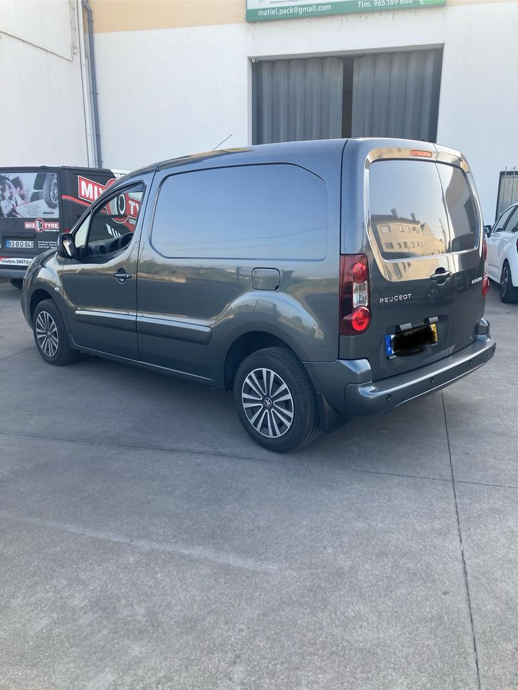 Peugeot Partner 1.6 BlueHDI 100cv Automática