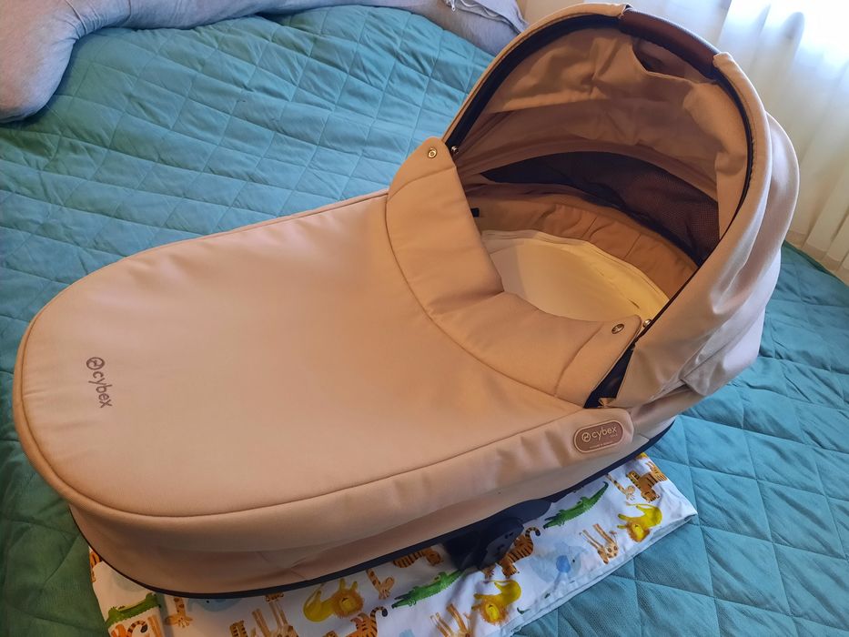 Alcofa CYBEX Gold Cot S Lux - NOVA
Cor Almond Beige