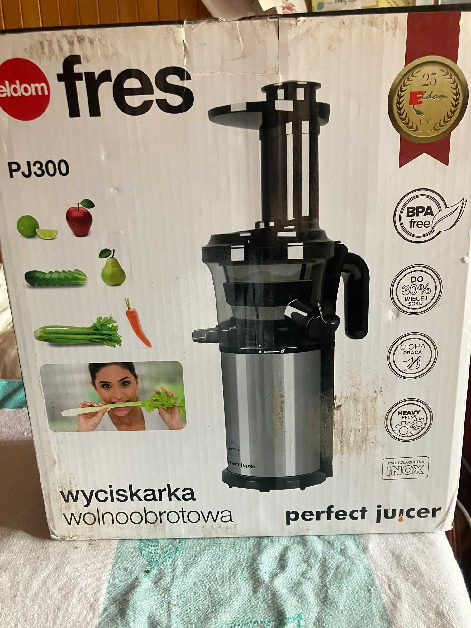 Wyciskarka wolnoobrotowa Eldom PJ300