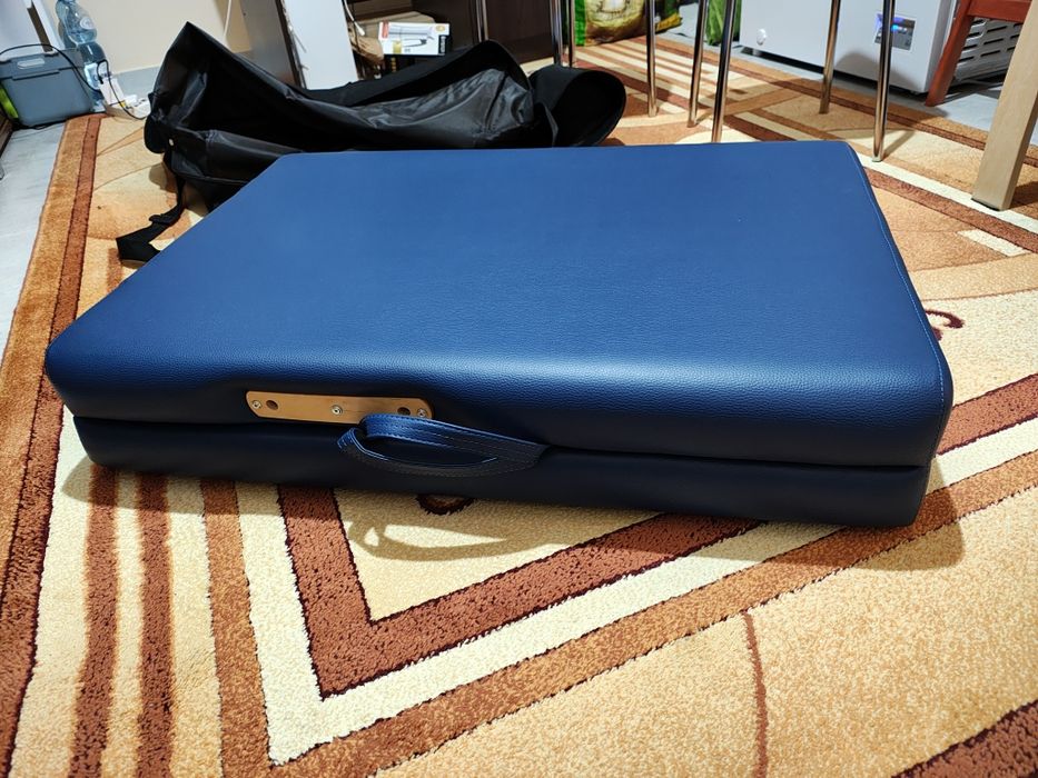 Stół do masażu rozkładany