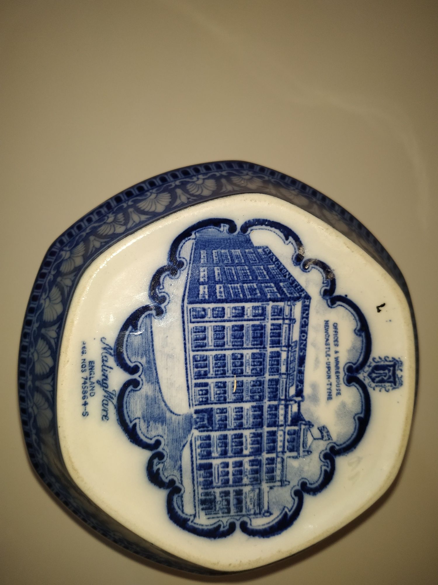 Maling Ware.Pojemnik  ANTYK 1929. Przepiękna porcelana Angielska.