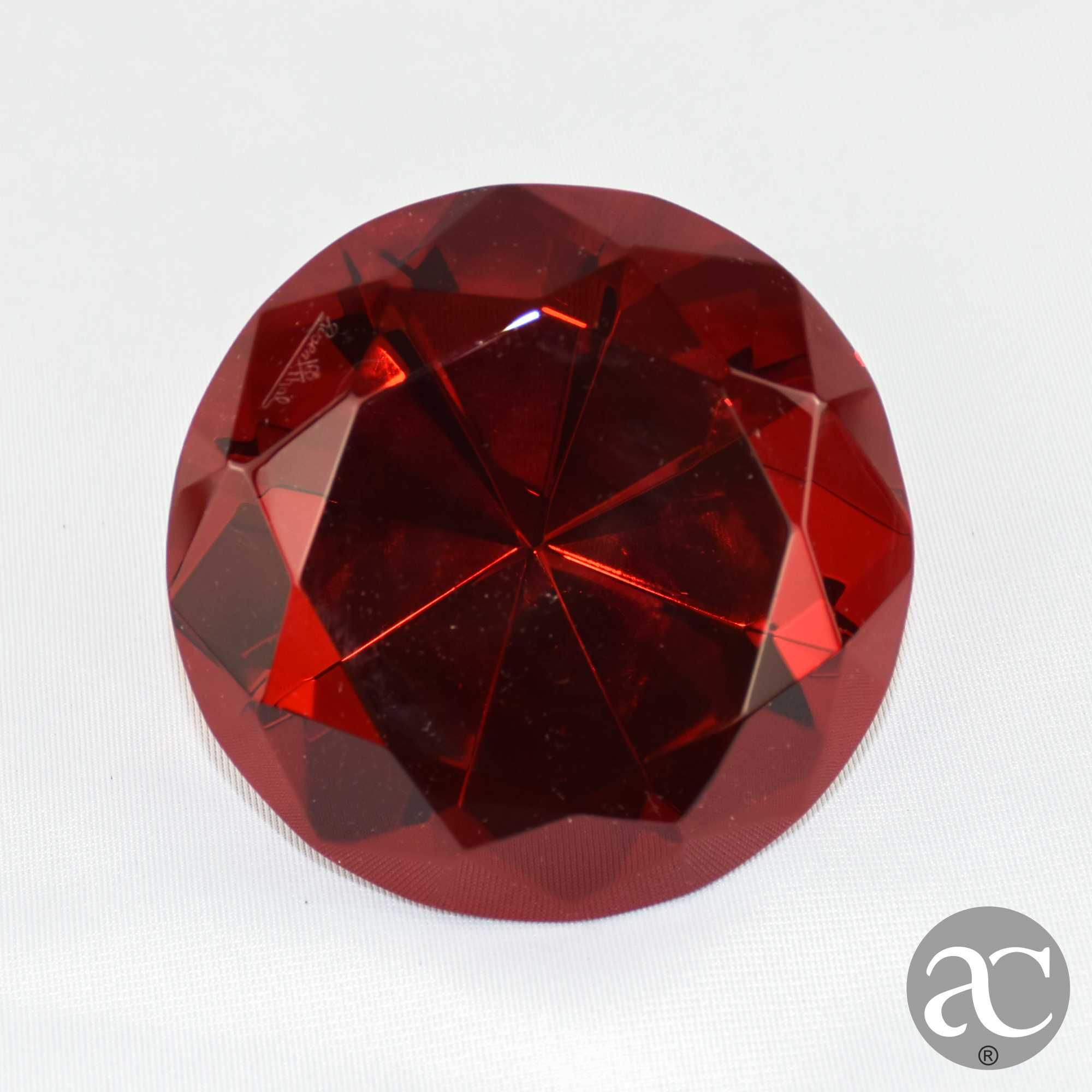 Pisa-papéis em cristal Rosenthal, forma de diamante Vermelho, 8,2 cm
