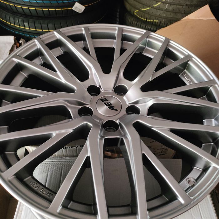 Felgi aluminiowe nowe AEZ 9.5jx19 ET45 Honda Toyota