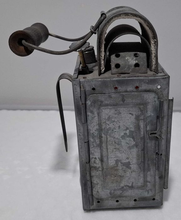 Lampa kolejowa, P.K.P, 13x10x21cm, 987g (Kolekcje, hobby, lampa)