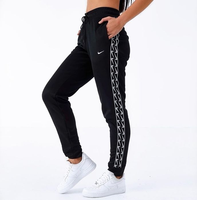 Спортивні штани nike з лампасами чорні спортивки найк джогери манжеті