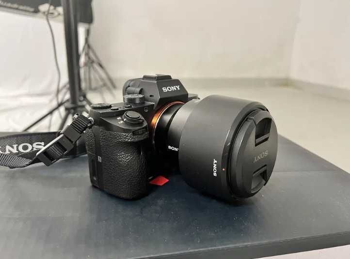 Aparat SONY A7 II bezlusterkowiec BODY + obiektyw FE 85mm f/1.8