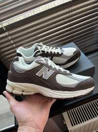 New balance 2002r