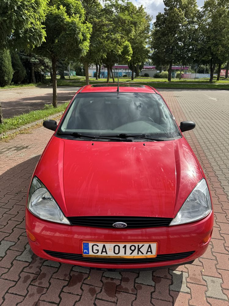 Ford Focus MK1 1999r – Czerwony Strzał z Charakterem!