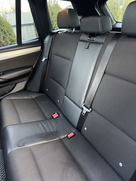 BMW X3 в оригінальному  m пакеті.