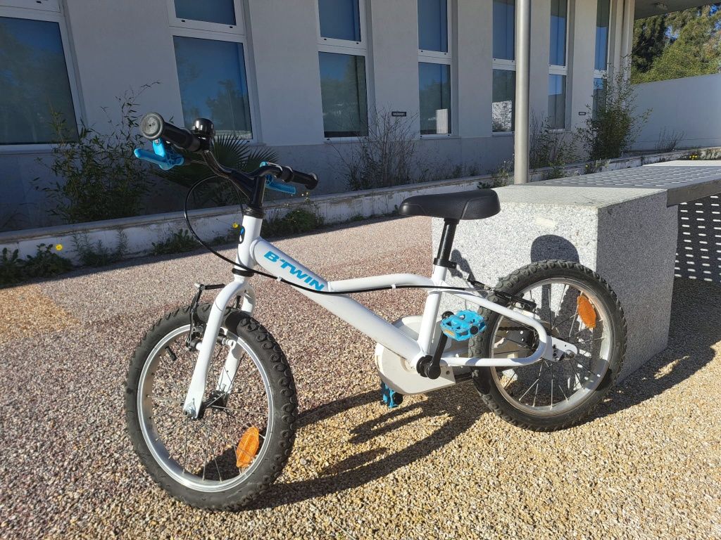 Bicicleta criancas btwin.