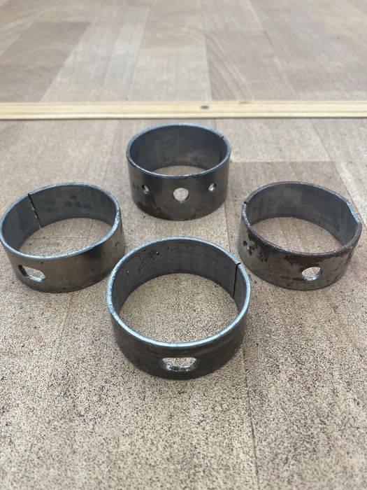 Втулки распредвала ГАЗ-12,20,51,52,69,ЗИЛ(средняя),оригинал,СССР