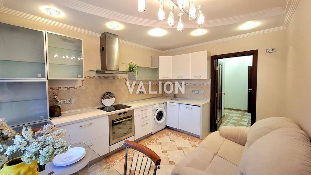 Продаж 1 кім. квартири, ремонт, Харківське шосе, метро Харківська