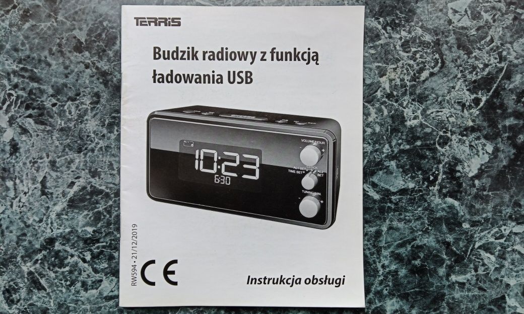 Budzik z radiem z funkcją USB