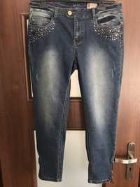 Spodnie jeansy dżinsy z przetarciami zdobione