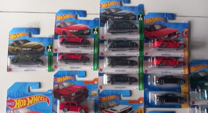 Vários Audi hot wheels