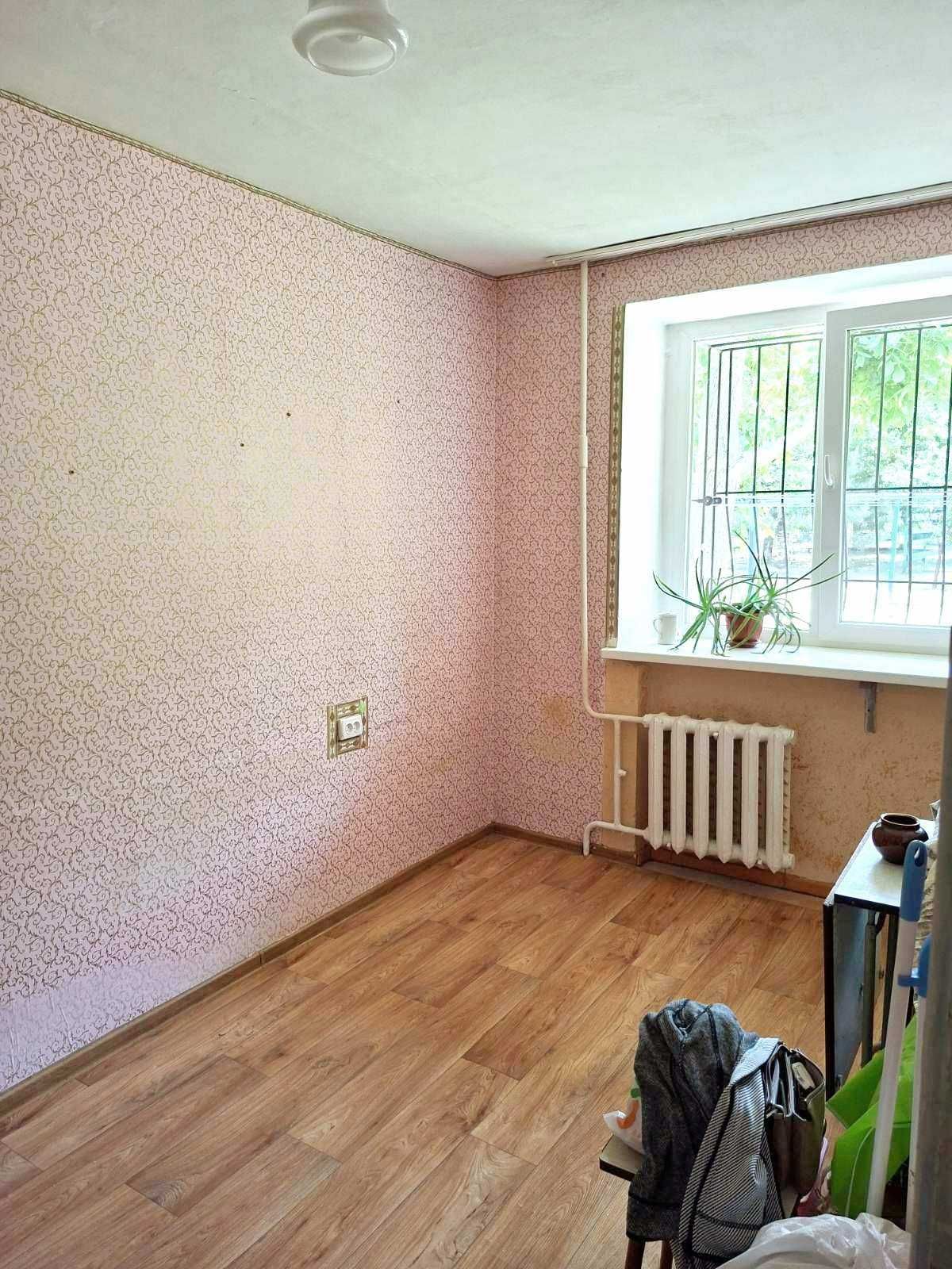 Продам небольшую 1к  цена 16 т