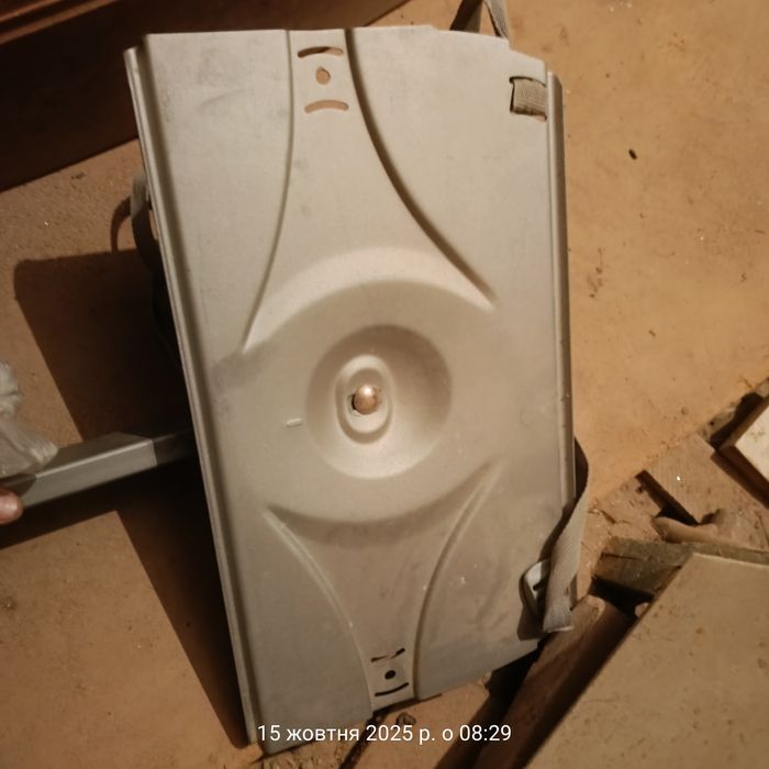 Кронштейн для кріплення телевізора