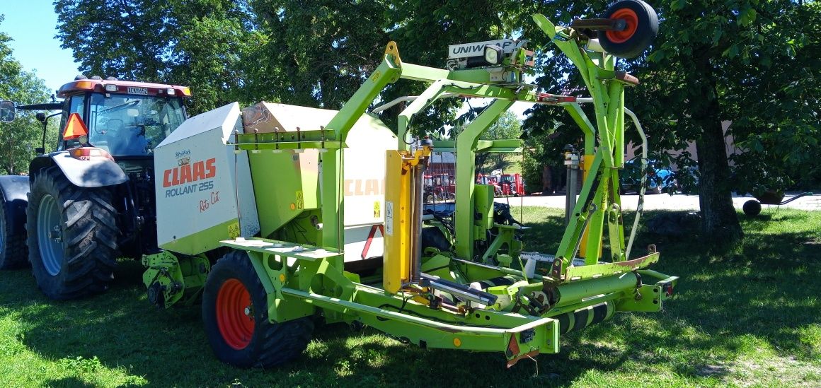 Claas Rollant 255 Prasoowijarka