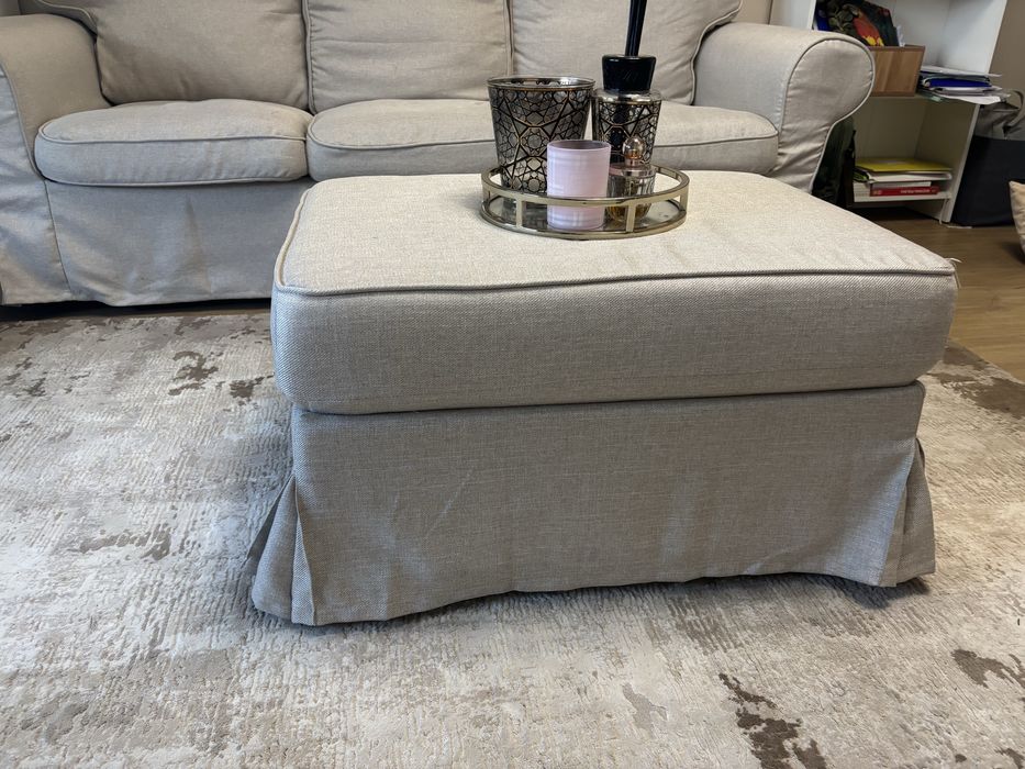 Sofa ikea ektrop nierozkladana trzyosobowa oraz puf