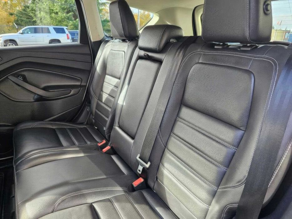 Ford Escape Titanium      2017