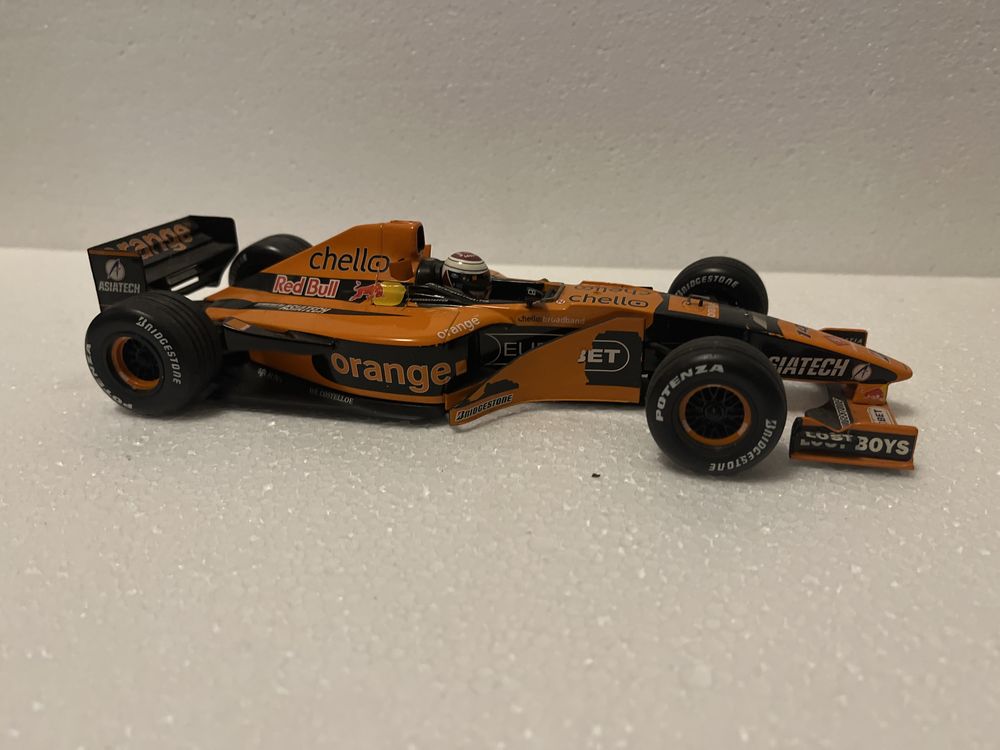 1:18 MiniChamps  A21