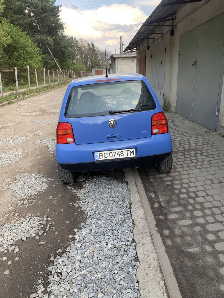 VW Lupo 2005 р синій