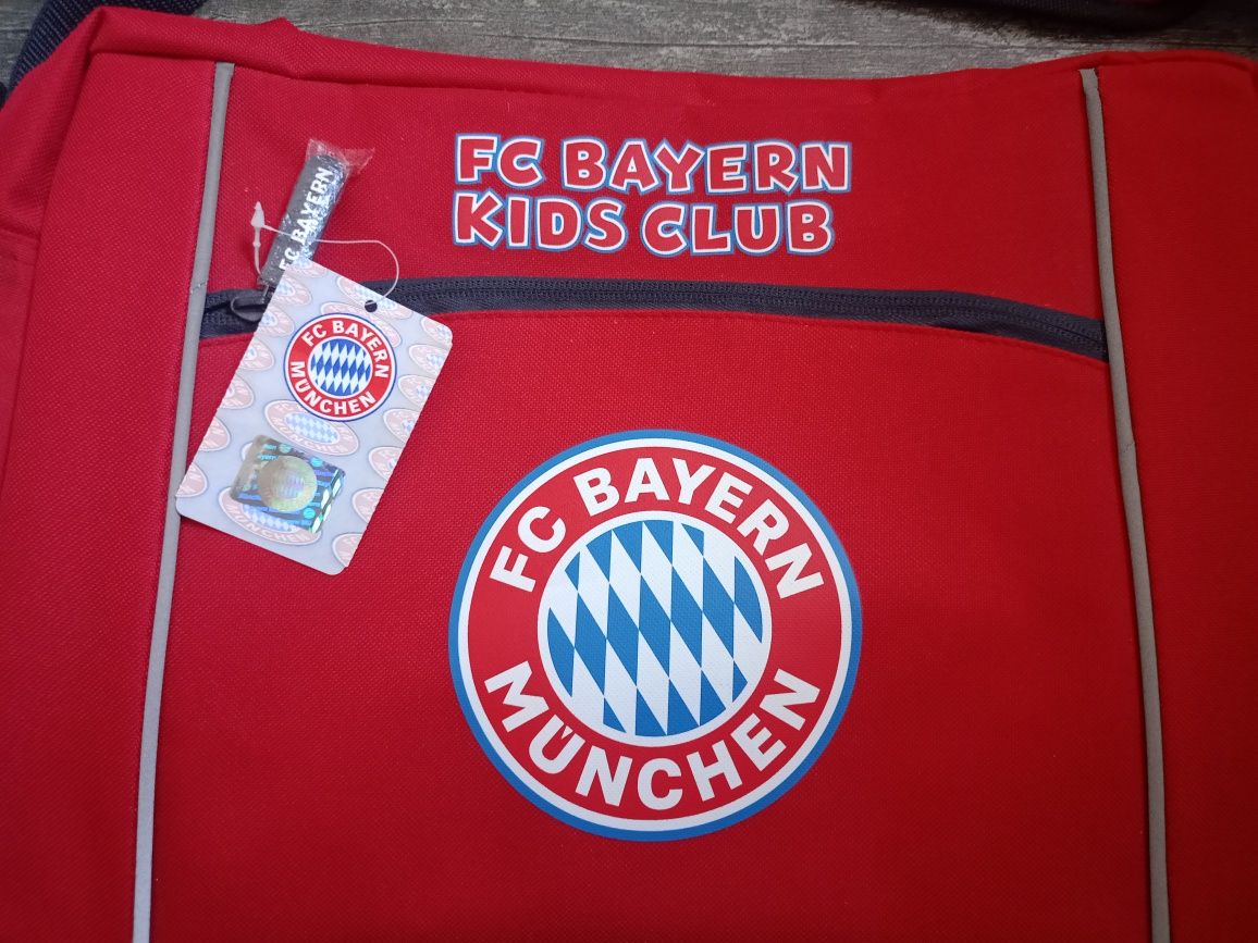 Świetna dziecięca torba Bayern Monachium