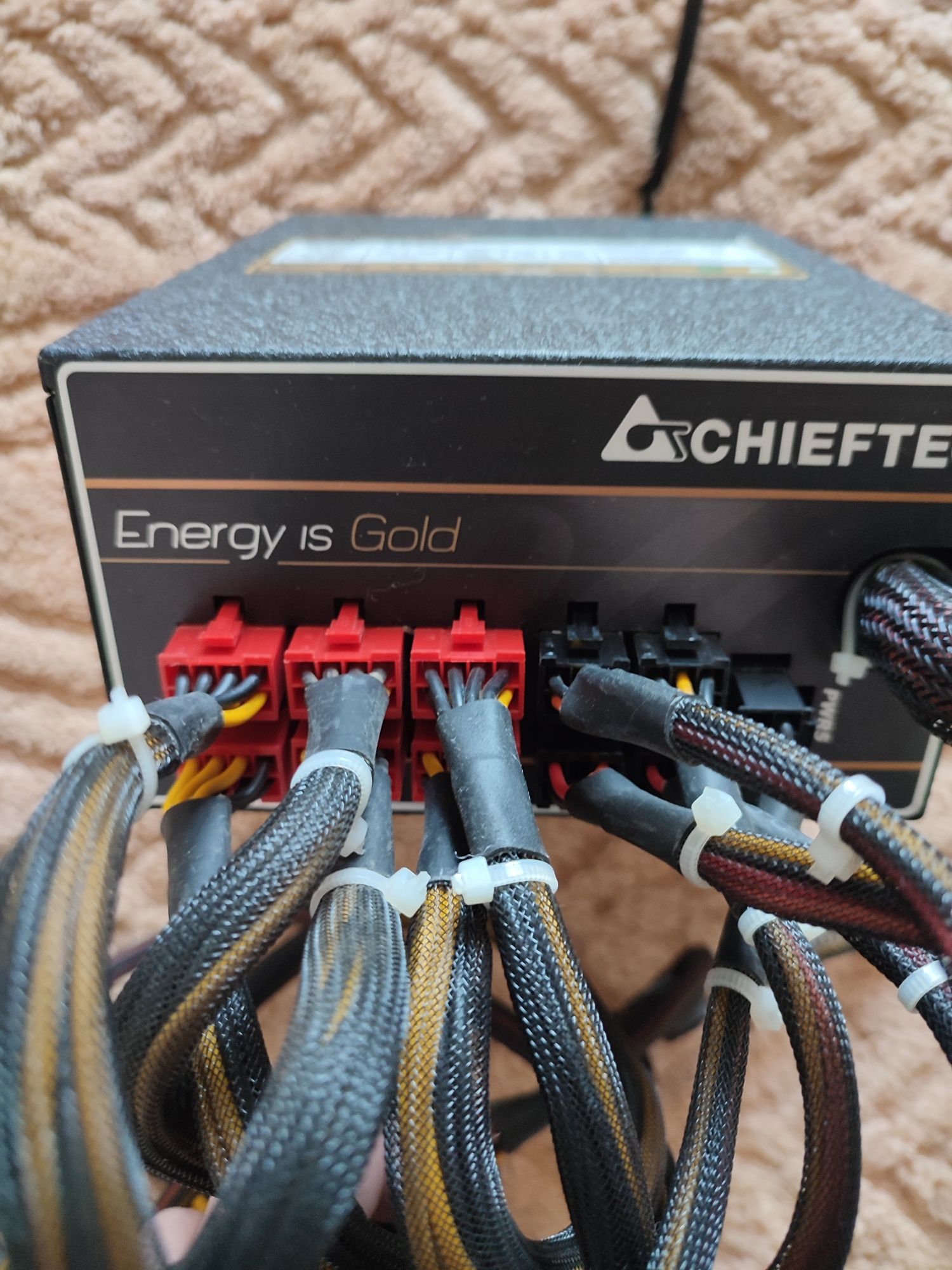 Компьютерний блок живлення Chiftec  GPS-1250C 1250W