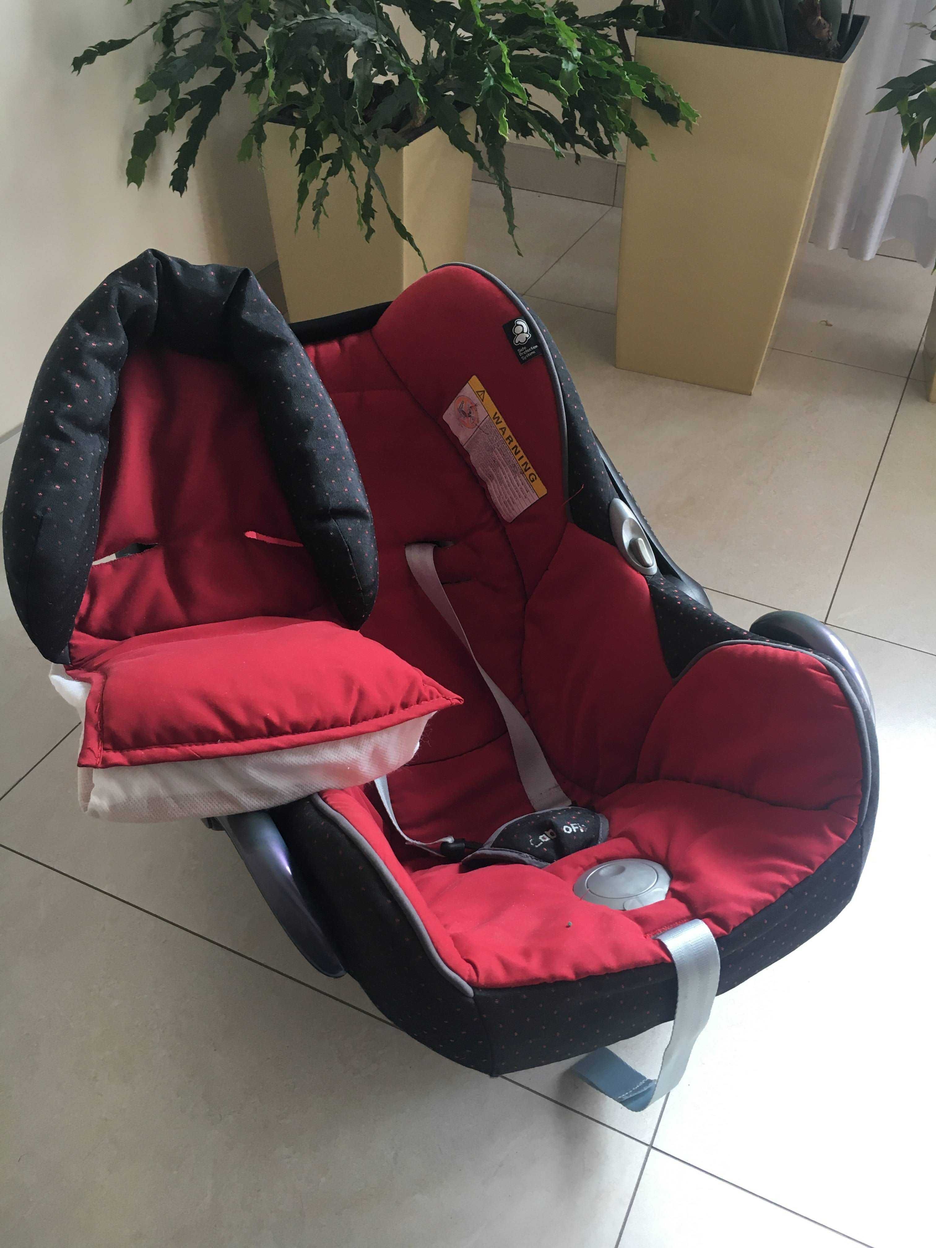 Fotelik nosidelko Maxi Cosi Cabrio z bazą EasyFix na ISOFix