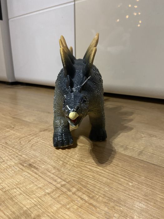Sprzedam dinozaura