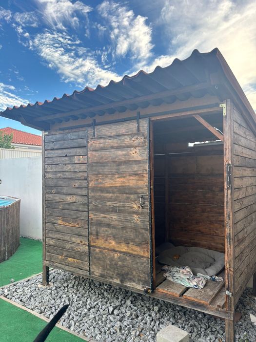 Caseta de Madeira 2×2 m – Ideal para Guardar Lenha