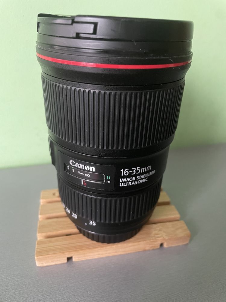 Обʼєктив Canon zoom lens EF 16-35 mm 1:4 L USM