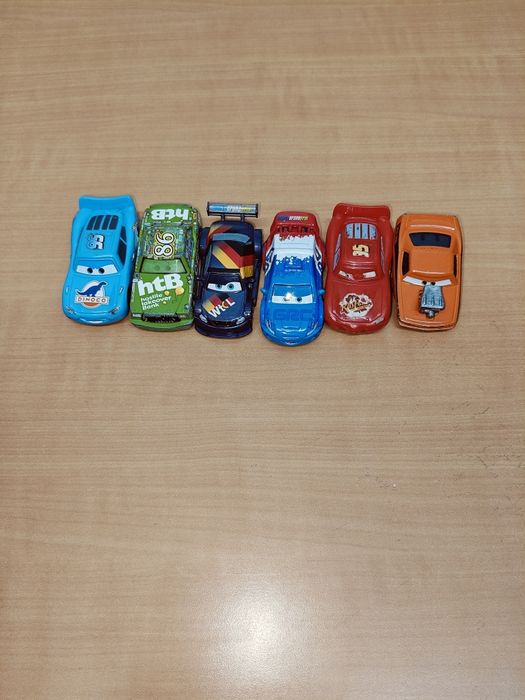 Disney Pixar Maquen 6 unid.