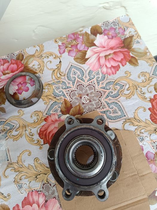 Ступиця передня nisan murano z51