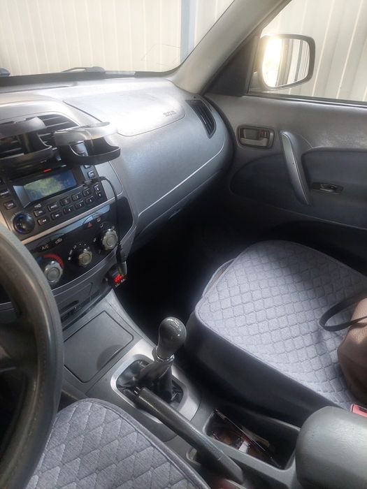 Машина CHERY TIGGO
 2,4, колір сірий 
2008 р.   газ - бензин