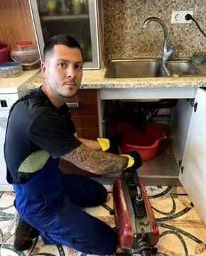 Услуги сантехника в Броварах. Чистка канализации, замена труб